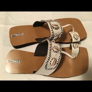 Brand New Rome T. R. White Leather Seashell Sandals Size 39